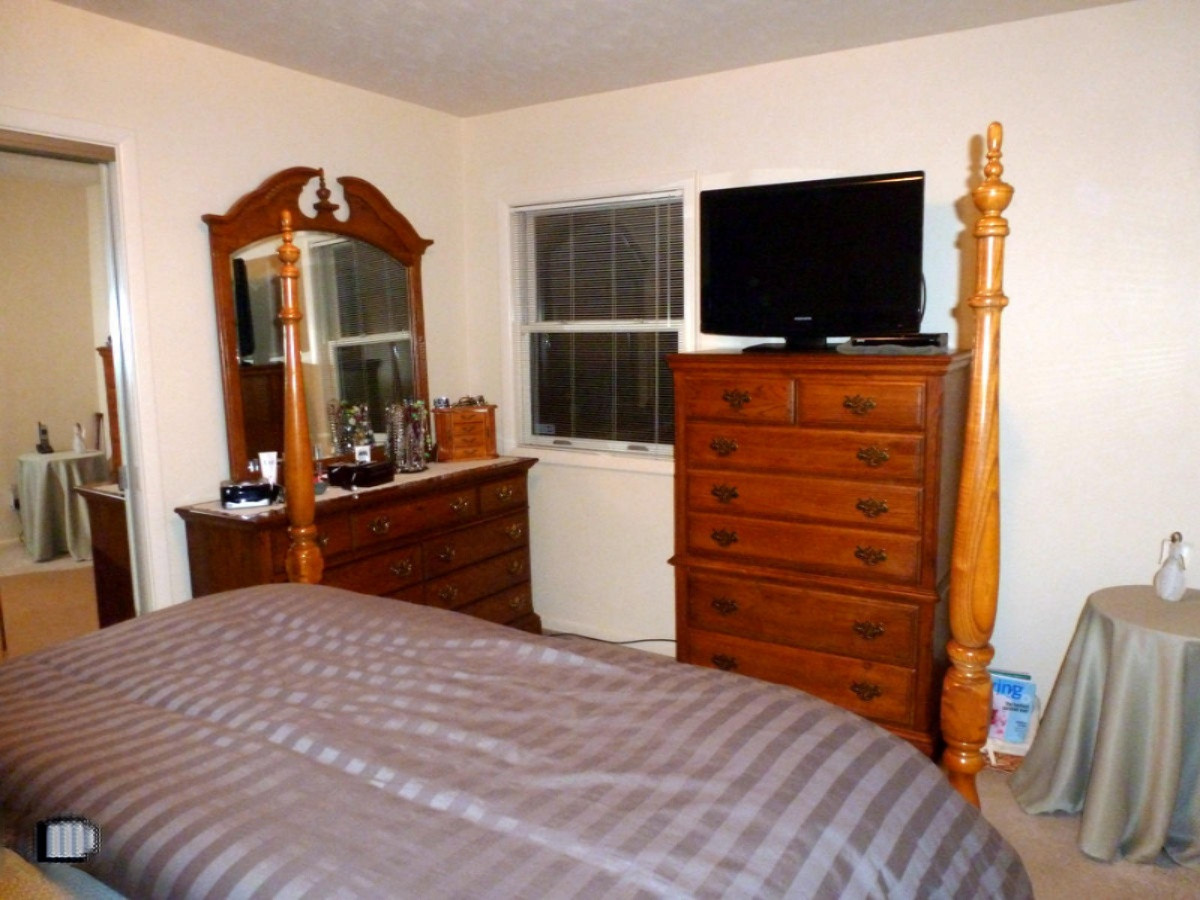 2735 Portage Road Niles, MI 49120 - Photo 15 of 39 P1030347