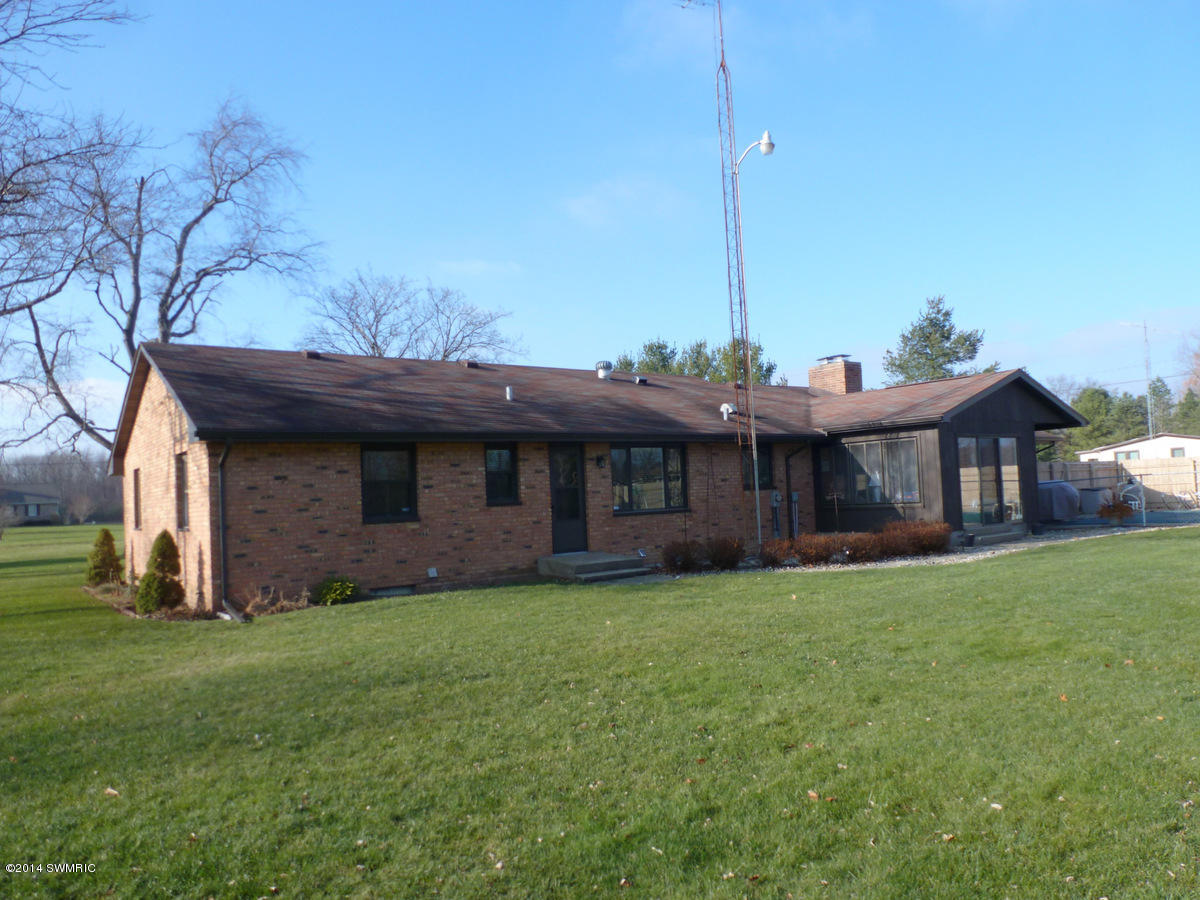 2735 Portage Road Niles, MI 49120 - Photo 24 of 39 P1030361