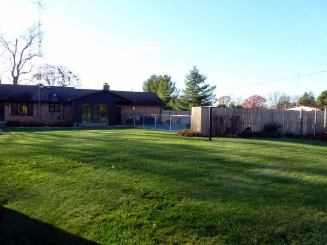 2735 Portage Road Niles, MI 49120 - Photo 3 of 39 P1030249