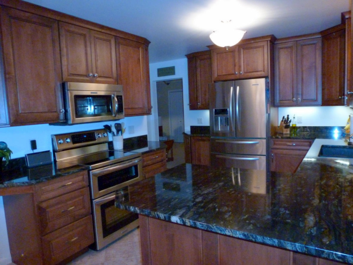2735 Portage Road Niles, MI 49120 - Photo 5 of 39 P1030340