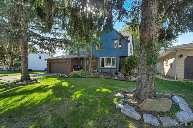 $375,000 | 90 Maplewood Avenue, West Seneca, NY 14224