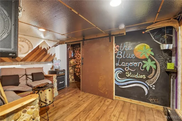 $375,000 | 90 Maplewood Avenue, West Seneca, NY 14224