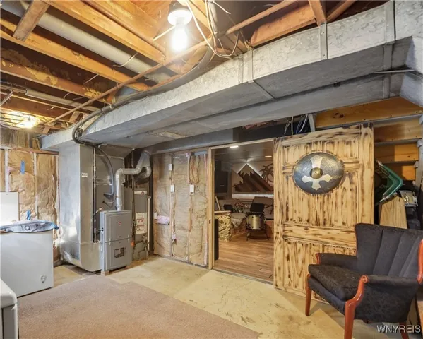 $375,000 | 90 Maplewood Avenue, West Seneca, NY 14224