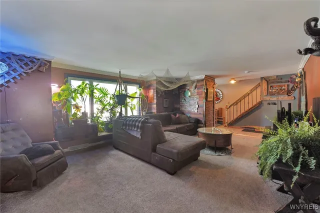 $375,000 | 90 Maplewood Avenue, West Seneca, NY 14224