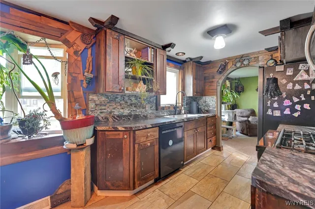 $375,000 | 90 Maplewood Avenue, West Seneca, NY 14224