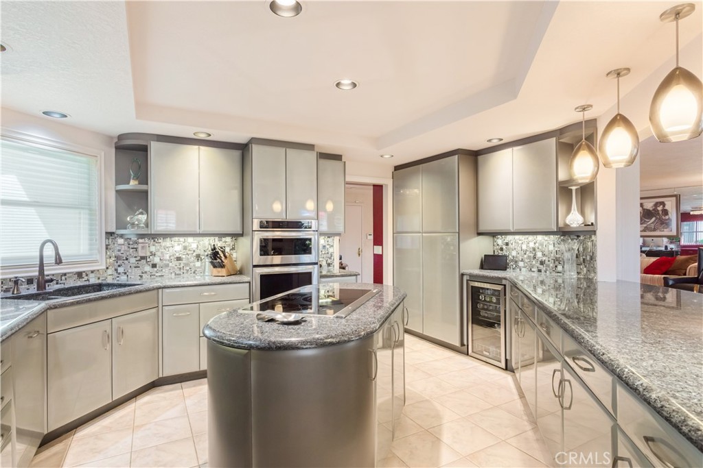 7373 Alicante Road Carlsbad, CA 92009 - Photo 15 of 55