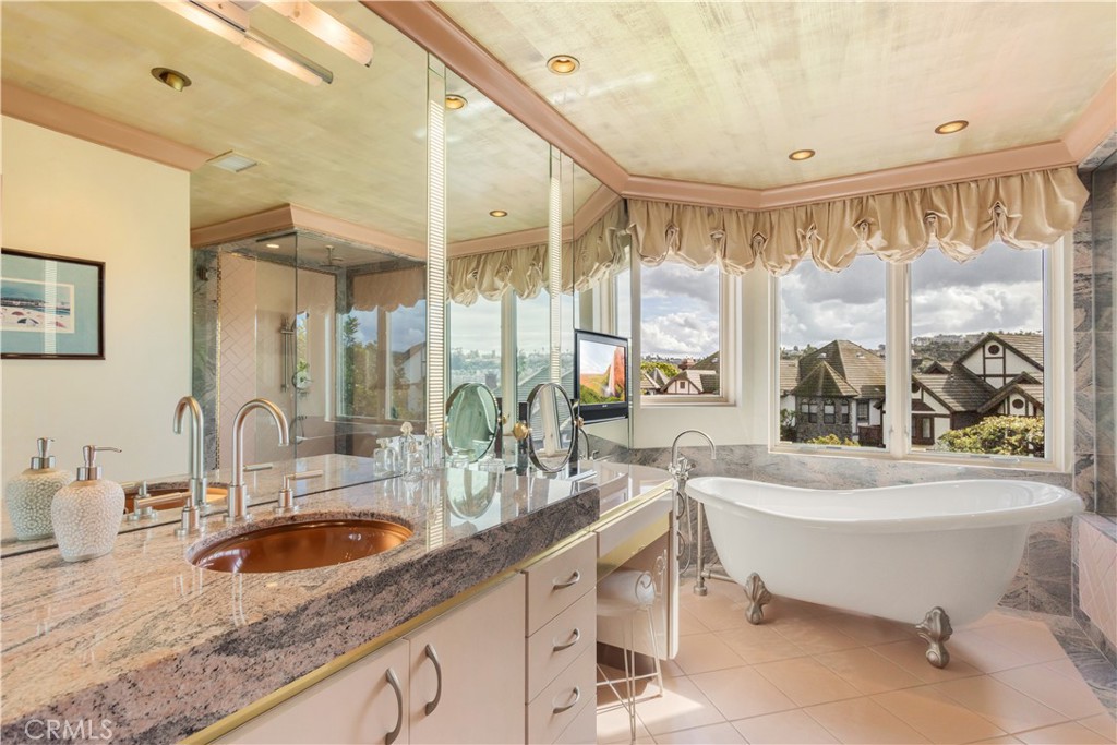 7373 Alicante Road Carlsbad, CA 92009 - Photo 33 of 55