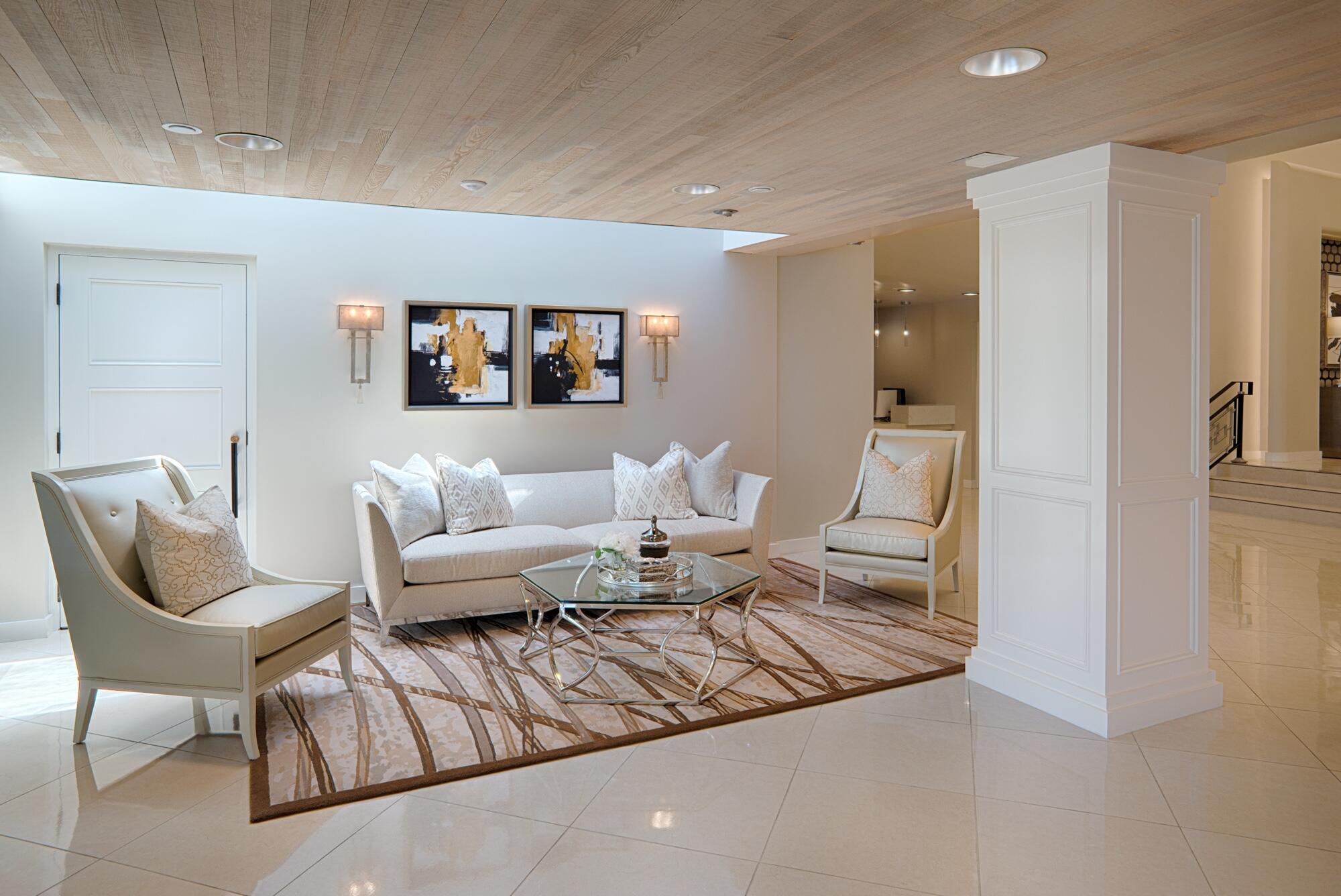 27 Cornell Drive Rancho Mirage, CA 92270 - Photo 25 of 58 a living room with furniture