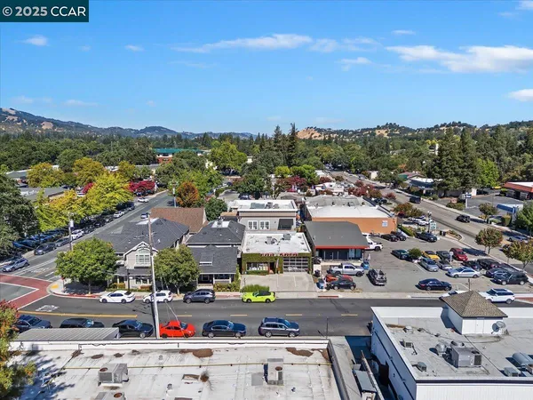 a picture of city view