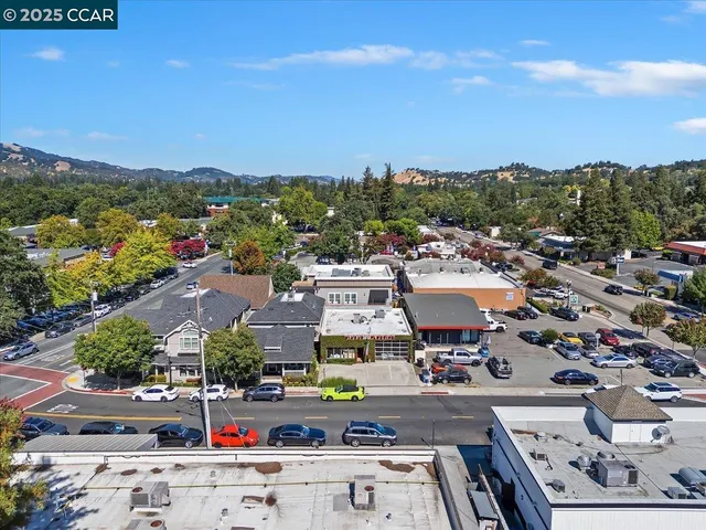 a picture of city view