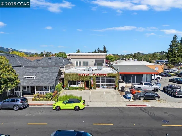 a car parked in front of a building