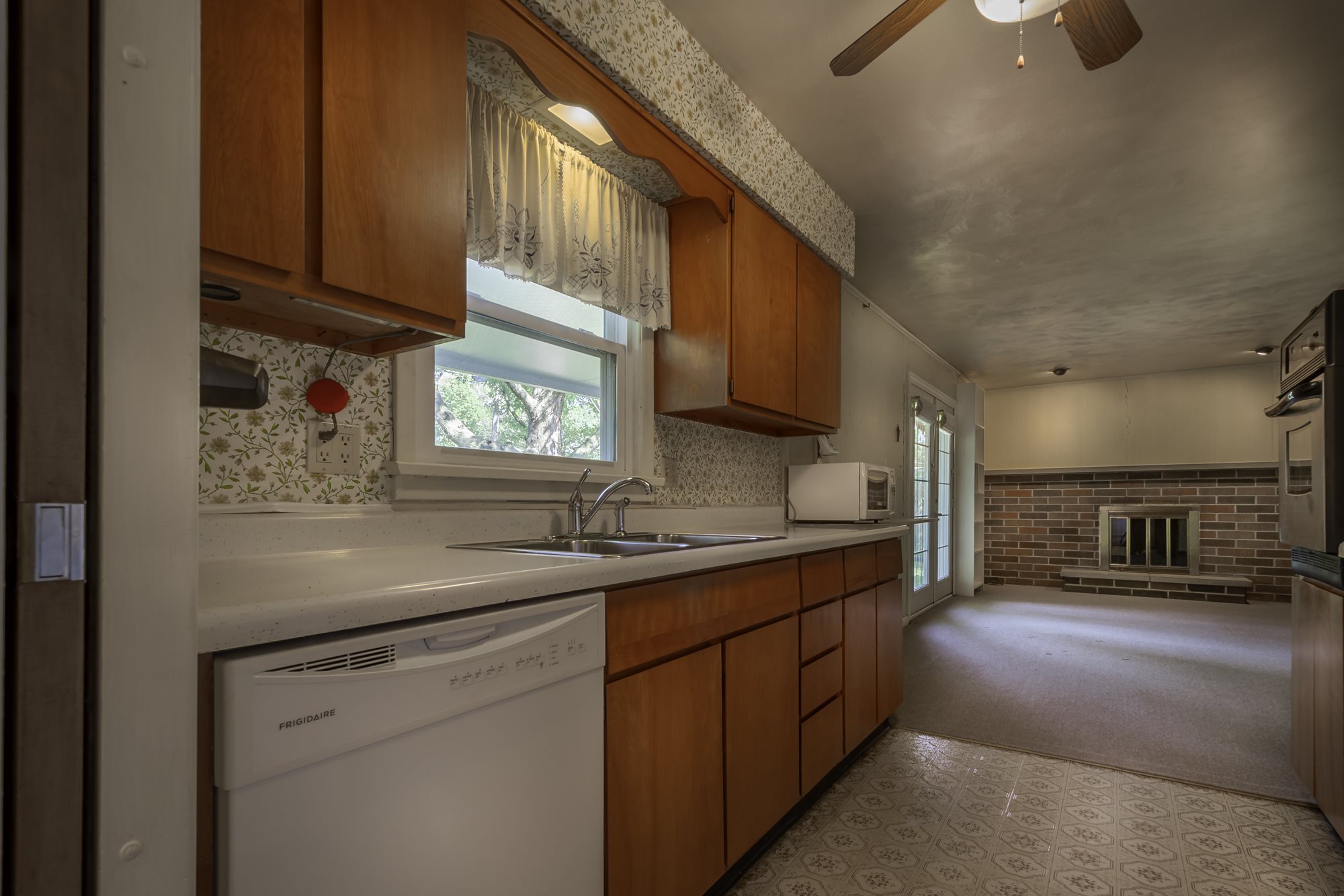 5725 Riviera Drive Fort Wayne, IN 46825 - Photo 12 of 31 Gallery Image 12