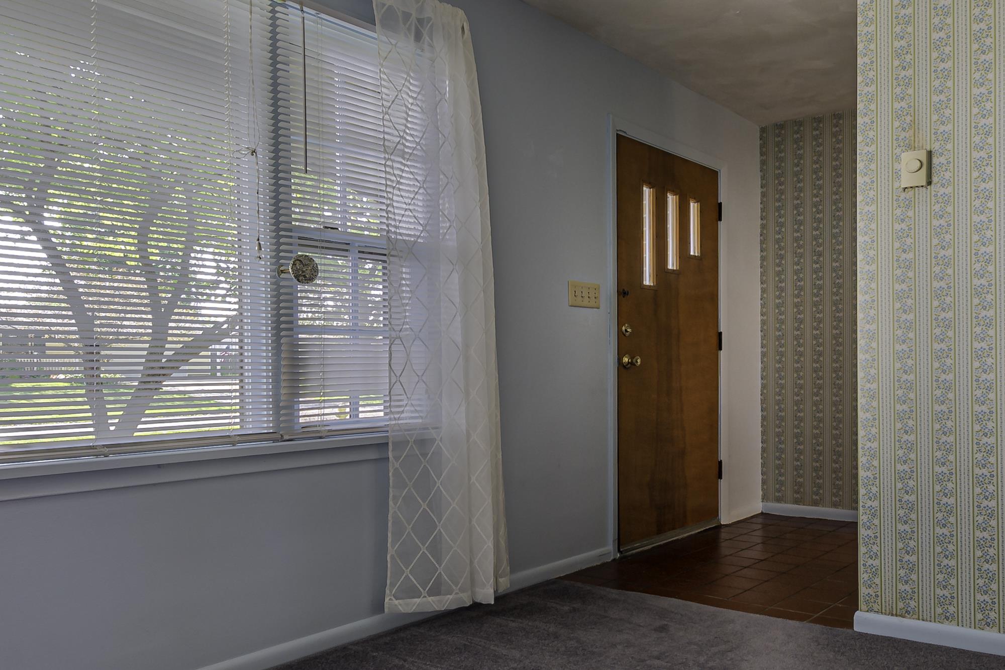 5725 Riviera Drive Fort Wayne, IN 46825 - Photo 5 of 31 Gallery Image 5