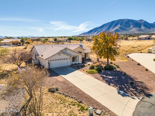 $430,000 | 5860 East Blue Oak Court, Hereford, AZ 85615