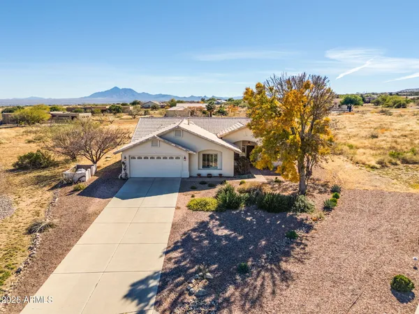 $430,000 | 5860 East Blue Oak Court, Hereford, AZ 85615