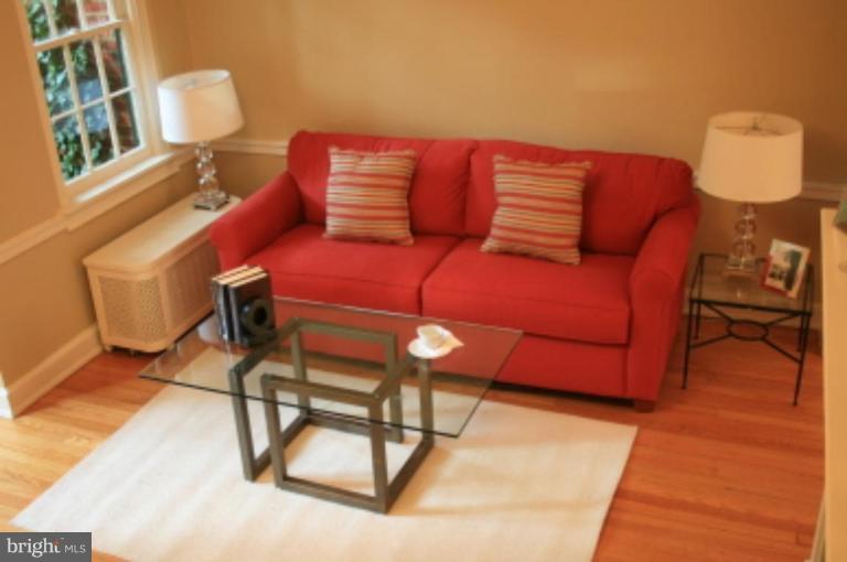 4454 Reservoir Road Northwest Washington, DC 20007 - Photo 5 of 11 Living Room #2