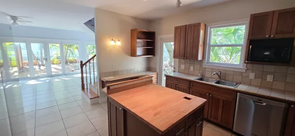 $5,000 | 1213 Truman Avenue, Unit C, Key West, FL 33040