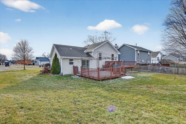$315,000 | 1903 Silverthorn Drive, Byron, IL 61010