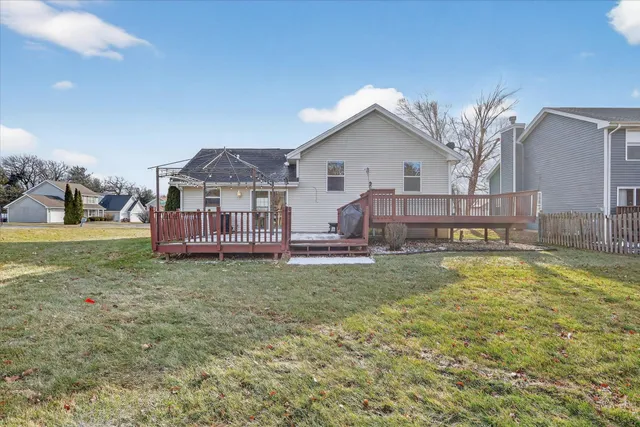 $315,000 | 1903 Silverthorn Drive, Byron, IL 61010