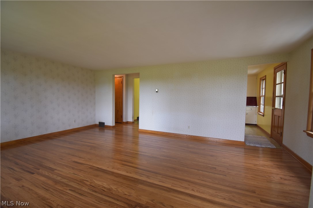 961 Wall Road Wadsworth, OH 44281 - Photo 2 of 7