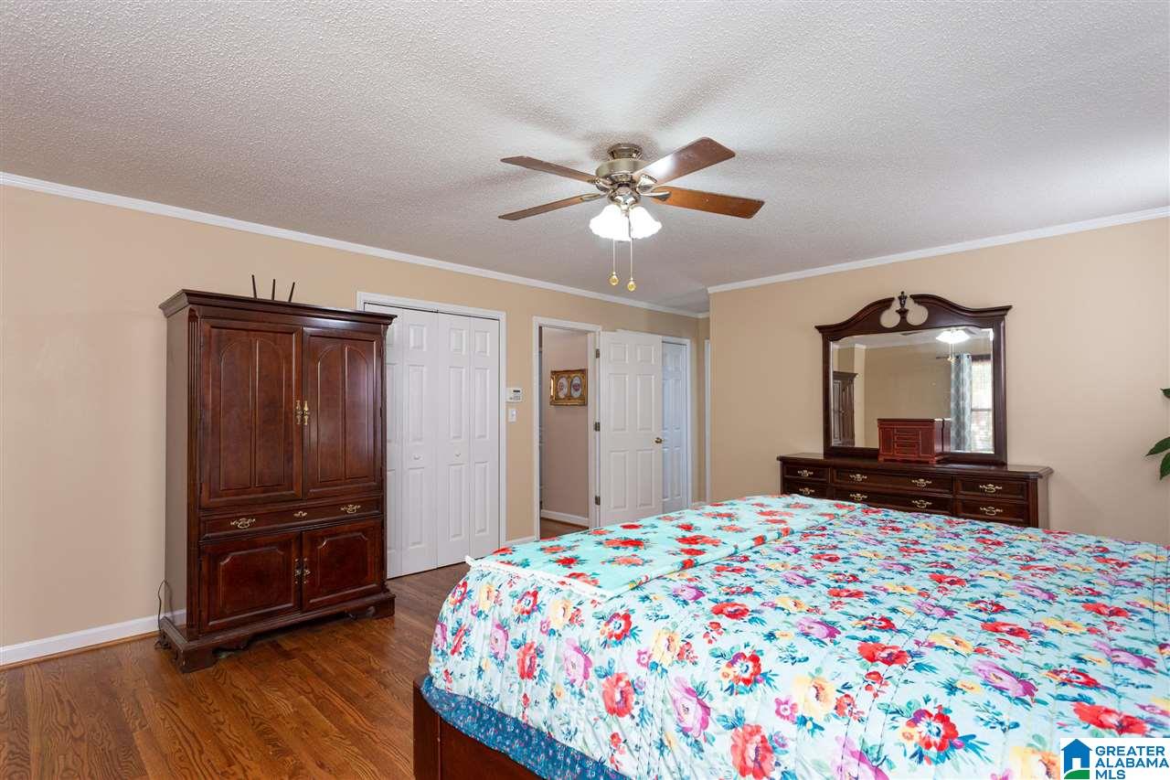 135 Northeast Nichols Road Leeds, AL 35094 - Photo 17 of 43