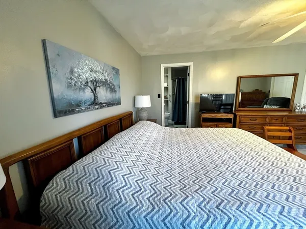 $550,000 | 1302 Lewis O Gray Drive, Unit 1302, Saugus, MA 01906