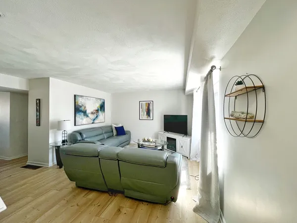 $550,000 | 1302 Lewis O Gray Drive, Unit 1302, Saugus, MA 01906