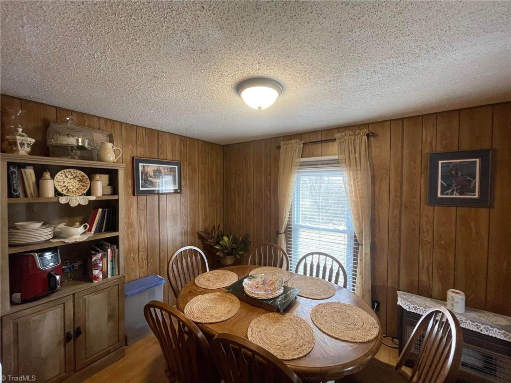 6040 Austin Little Mountain Road Elkin, NC 28621 - Photo 15 of 45 Gallery Image 15