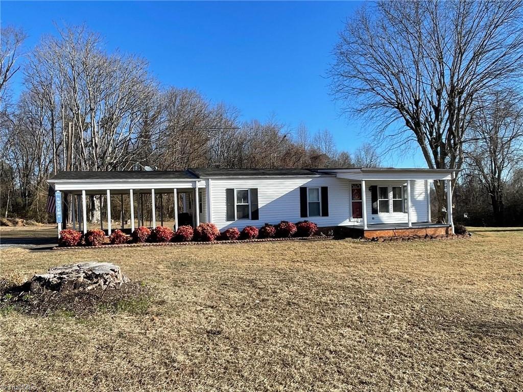 6040 Austin Little Mountain Road Elkin, NC 28621 - Photo 3 of 45 Gallery Image 3