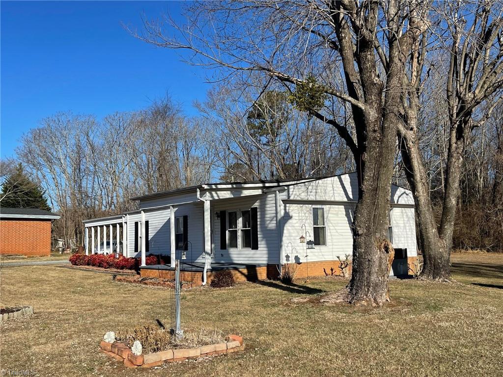 6040 Austin Little Mountain Road Elkin, NC 28621 - Photo 6 of 45 Gallery Image 6