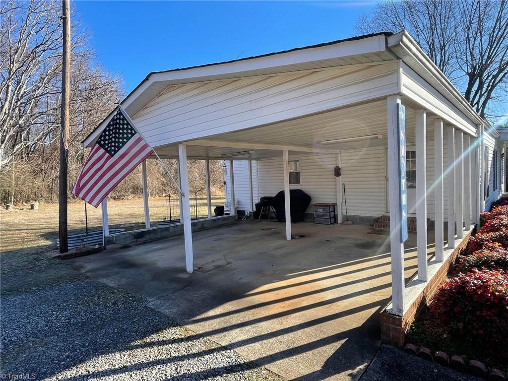 6040 Austin Little Mountain Road Elkin, NC 28621 - Photo 10 of 45 Gallery Image 10