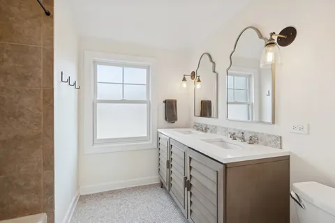 $589,000 | 328 Lorraine Street, Glen Ellyn, IL 60137