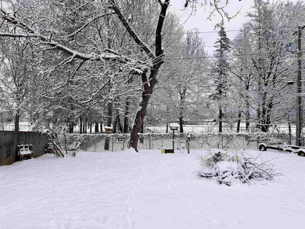 $130,000 | 134 North Adams Street, Oconto Falls, WI 54154