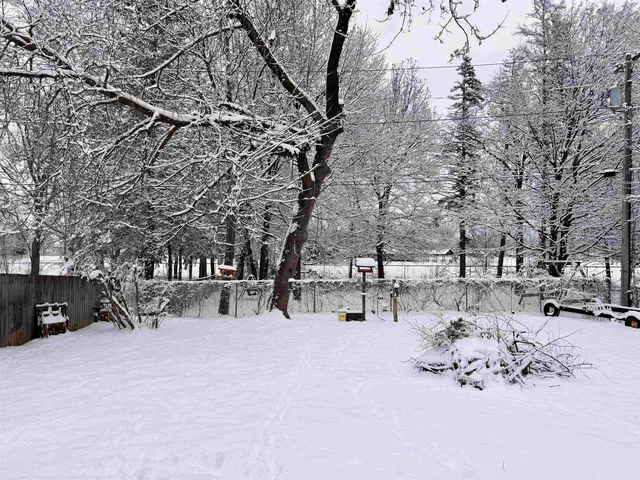 $130,000 | 134 North Adams Street, Oconto Falls, WI 54154