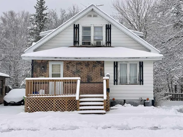 $130,000 | 134 North Adams Street, Oconto Falls, WI 54154