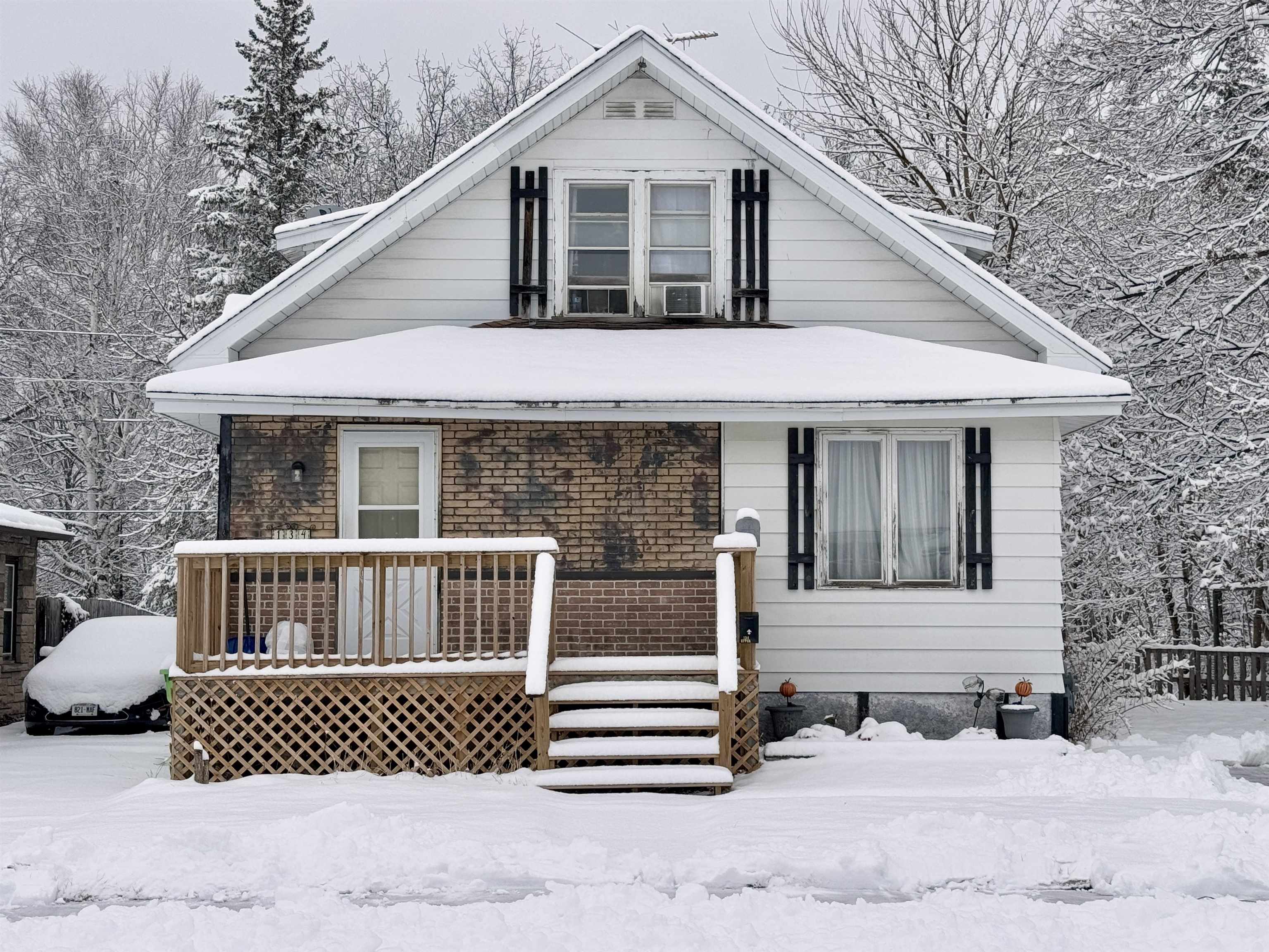 134 North Adams Street Oconto Falls, WI 54154 - Photo 3 of 26