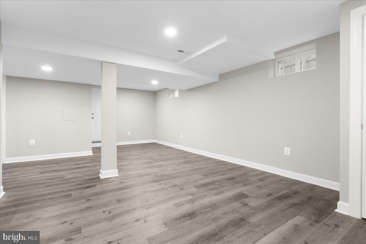 7521 Old North Point Road Sparrows Point, MD 21219 - Photo 33 of 41 Gallery Image 33