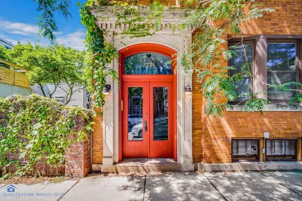 $3,490 | 2774 North Kenmore Avenue, Unit 2, Chicago, IL 60614