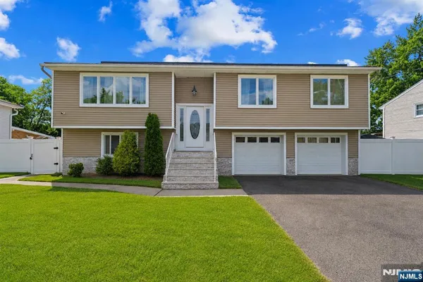 $724,999 | 15 Robby Road, Little Ferry, NJ 07643