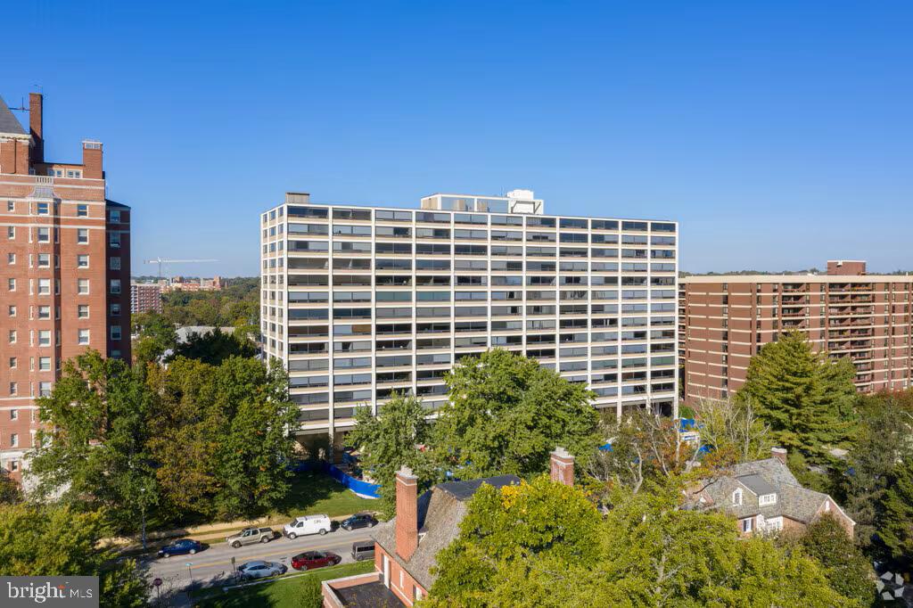 4000 North Charles St Unit 706  