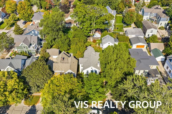 $1,175,000 | 415 Howard Avenue, Grand Haven, MI 49417