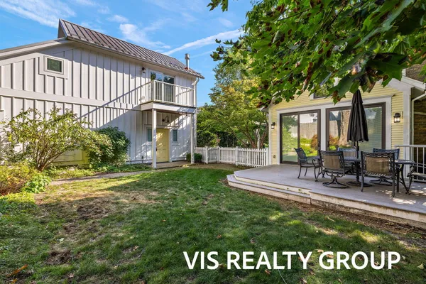 $1,175,000 | 415 Howard Avenue, Grand Haven, MI 49417