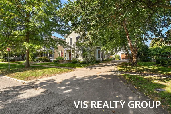$1,175,000 | 415 Howard Avenue, Grand Haven, MI 49417