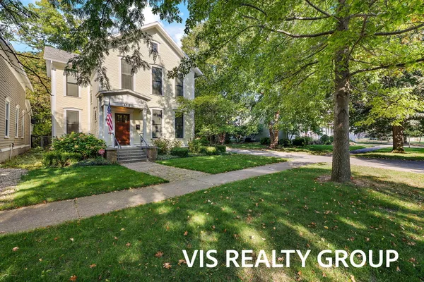 $1,175,000 | 415 Howard Avenue, Grand Haven, MI 49417