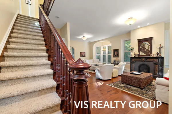 $1,175,000 | 415 Howard Avenue, Grand Haven, MI 49417