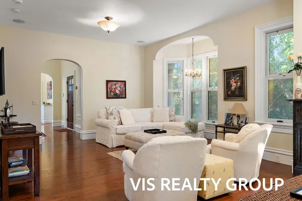 $1,175,000 | 415 Howard Avenue, Grand Haven, MI 49417