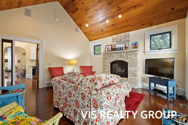 $1,175,000 | 415 Howard Avenue, Grand Haven, MI 49417