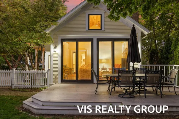 $1,175,000 | 415 Howard Avenue, Grand Haven, MI 49417