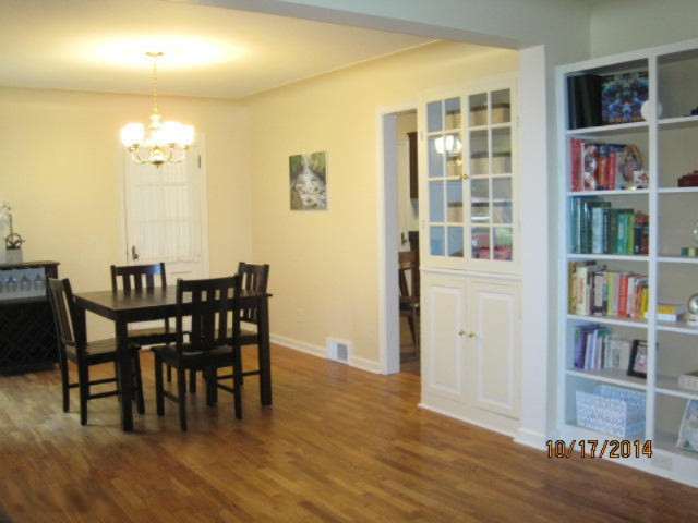 1027 Park Road Jackson, MI 49203 - Photo 5 of 47 Formal Dining Room