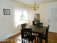 1027 Park Road Jackson, MI 49203 - Photo 7 of 47 1027 Park new dining room